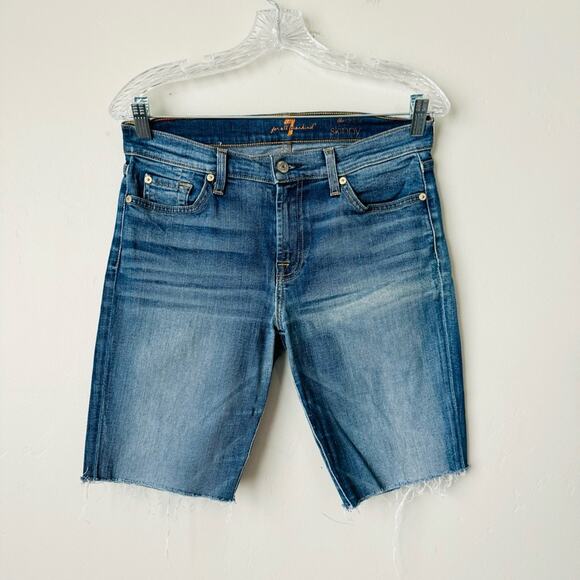 7 for All Mankind cutoff Bermuda Jean shorts woman’s 30 - Picture 1 of 9